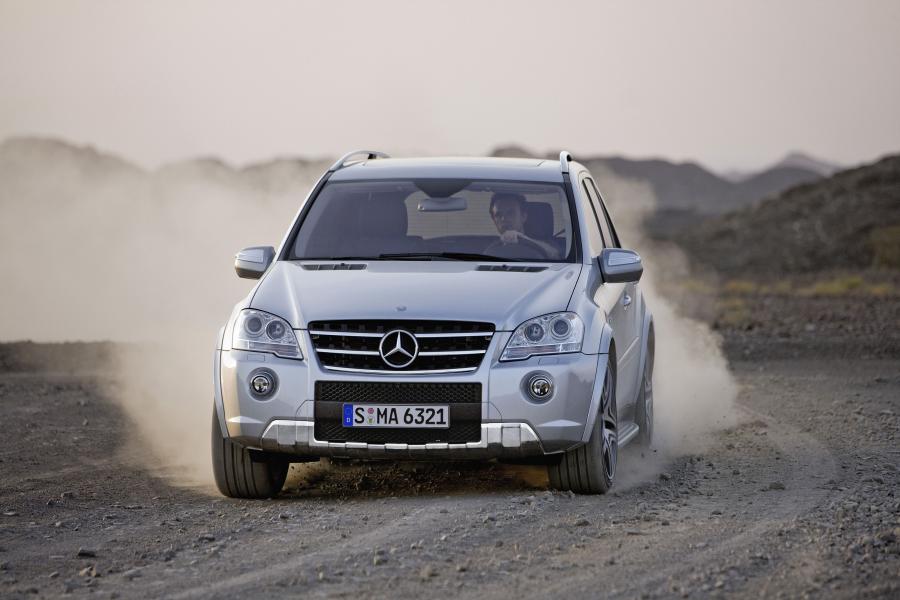  Mercedes-Benz ML63 AMG 2009 года  (фото 8 из 38)
